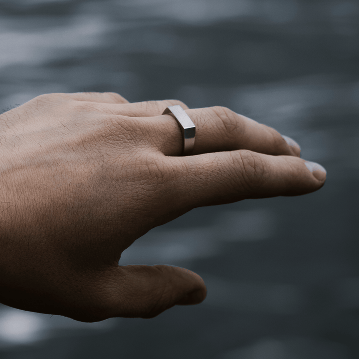 Silver ring HORIZON