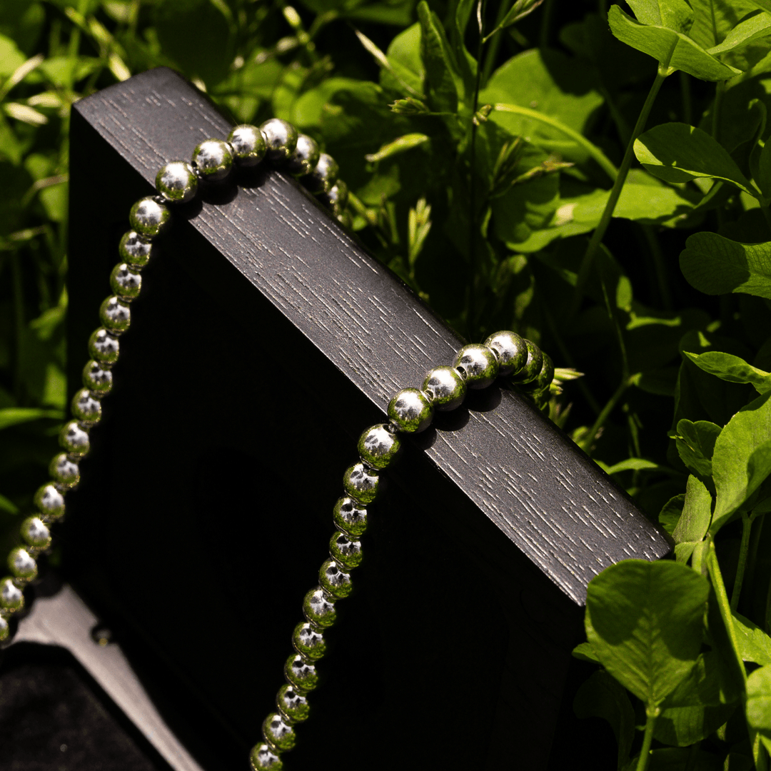 Silver chain Orbit