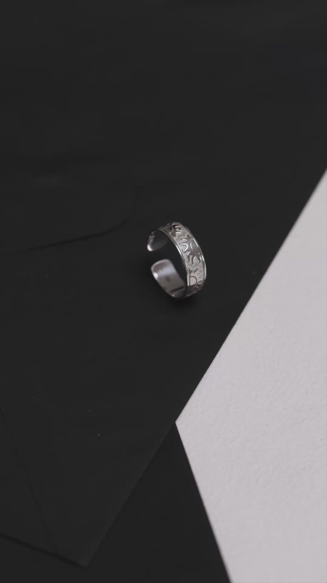 Silver ring DAWN